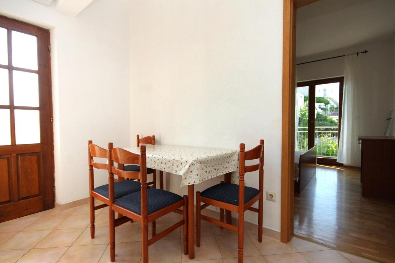 Apartments With A Parking Space Jelsa, Hvar - 8765 Jelsa  Exterior photo